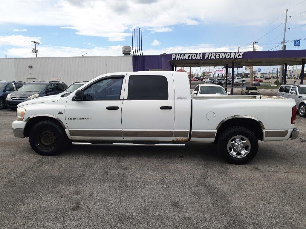 Dodge Ram 2500 4dr Mega Cab 160.5 SLT 2006