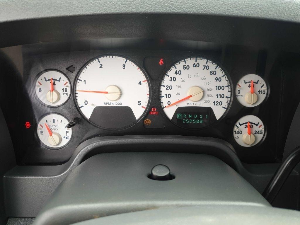 Dodge Ram 2500 4dr Mega Cab 160.5 SLT 2006