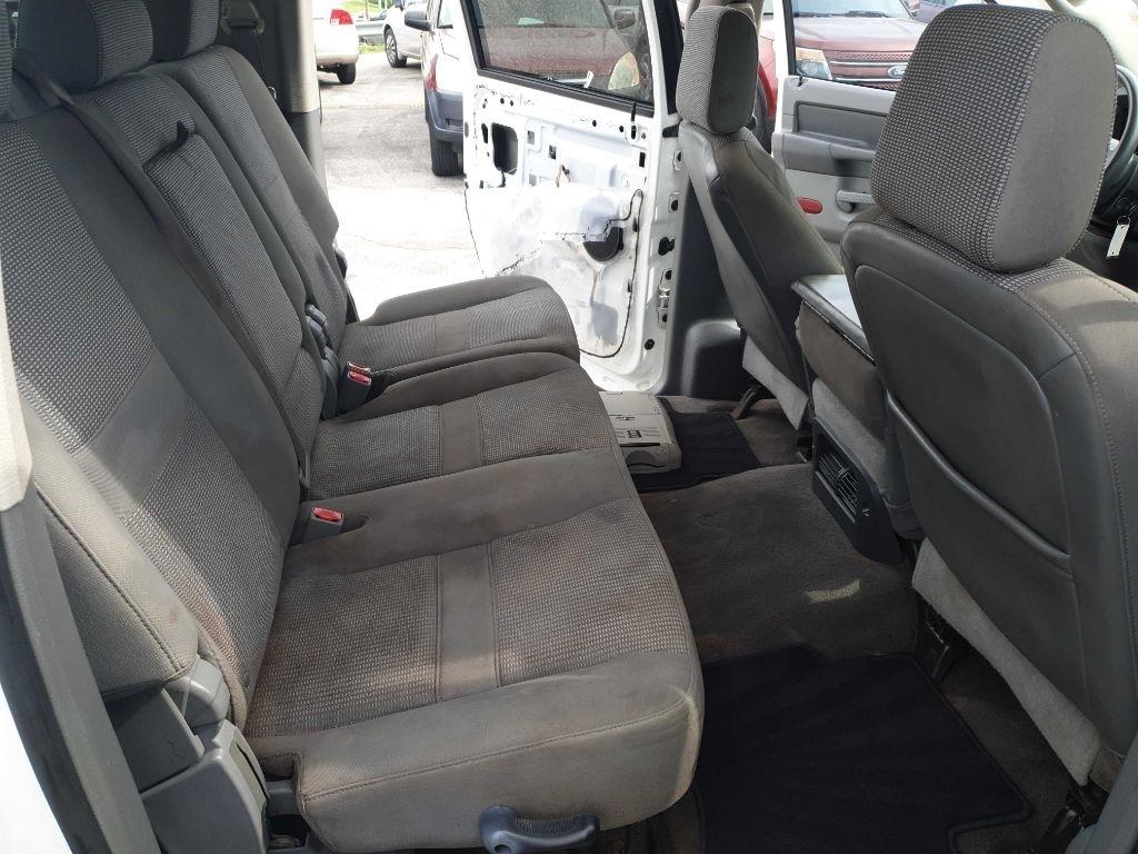 Dodge Ram 2500 4dr Mega Cab 160.5 SLT 2006