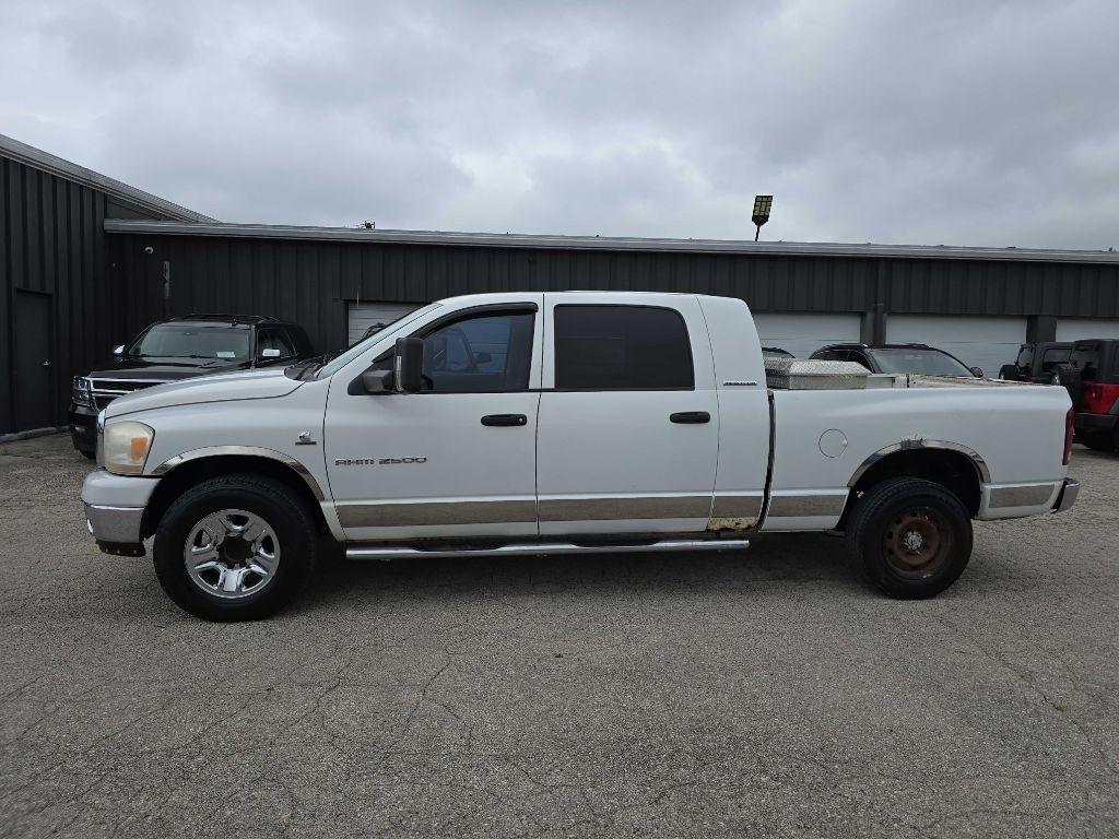 Dodge Ram 2500 4dr Mega Cab 160.5 SLT 2006
