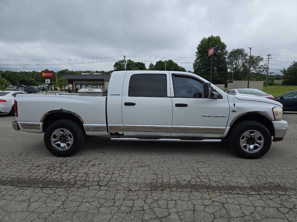 Dodge Ram 2500 4dr Mega Cab 160.5 SLT 2006