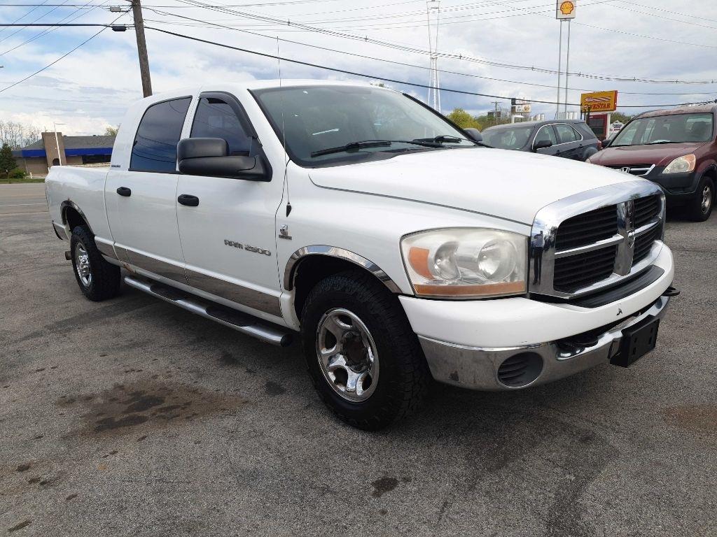 Dodge Ram 2500 4dr Mega Cab 160.5 SLT 2006
