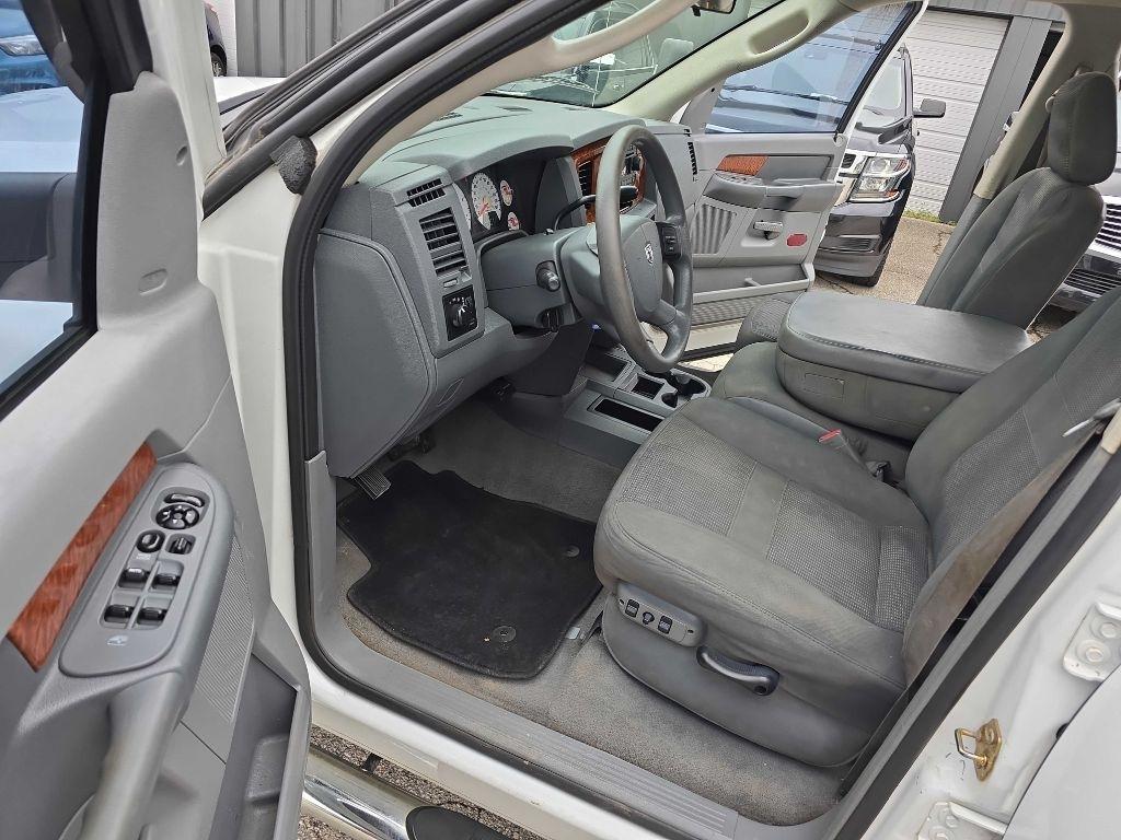 Dodge Ram 2500 4dr Mega Cab 160.5 SLT 2006