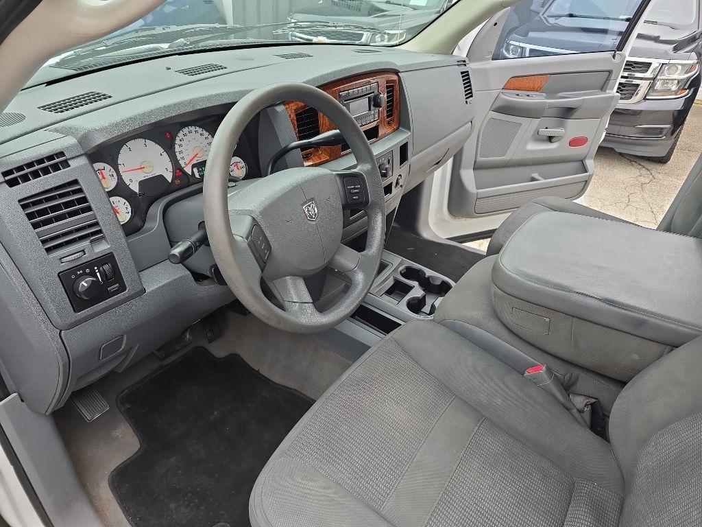 Dodge Ram 2500 4dr Mega Cab 160.5 SLT 2006
