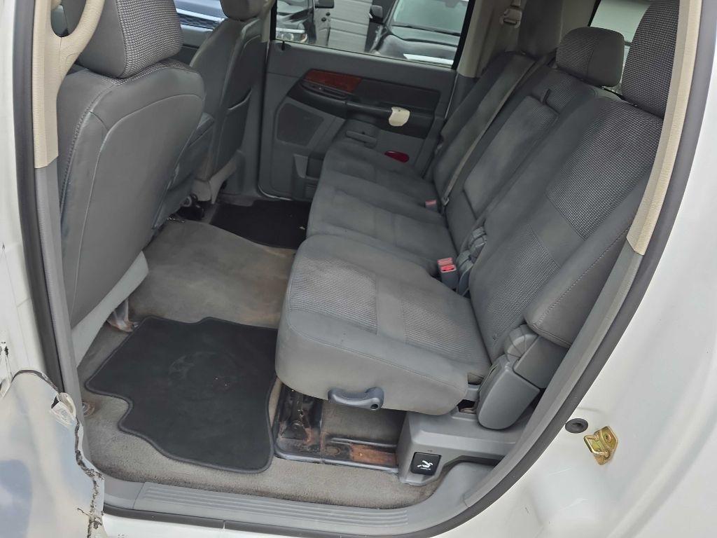 Dodge Ram 2500 4dr Mega Cab 160.5 SLT 2006