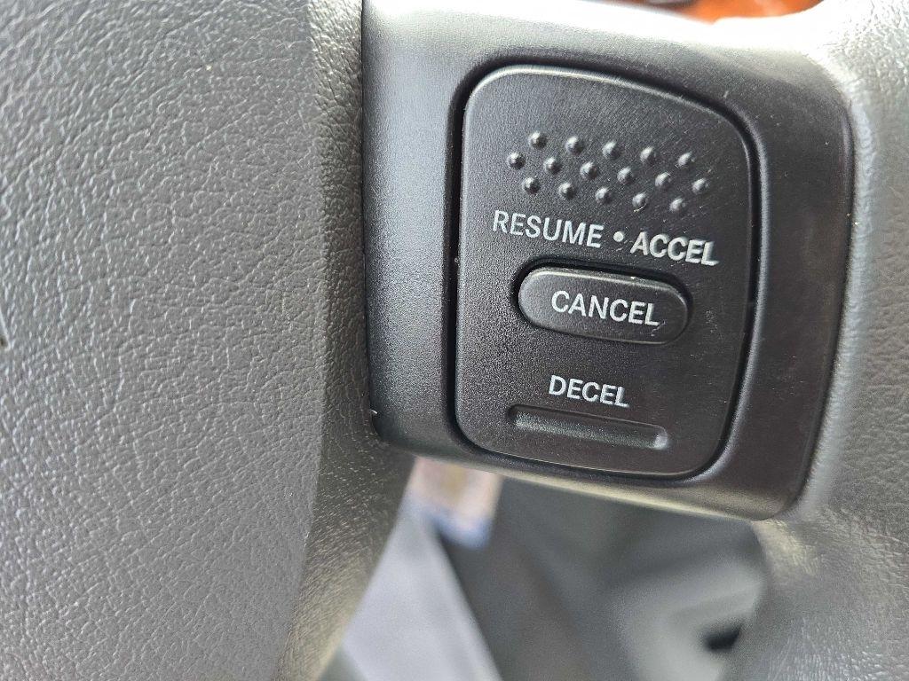 Dodge Ram 2500 4dr Mega Cab 160.5 SLT 2006