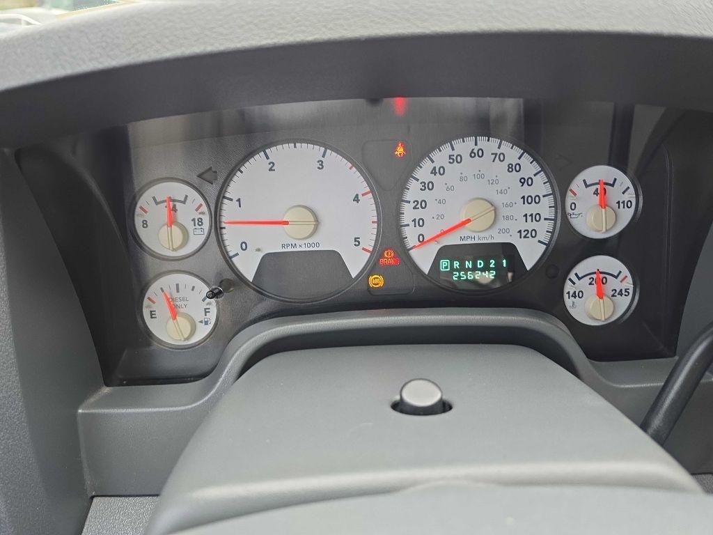 Dodge Ram 2500 4dr Mega Cab 160.5 SLT 2006