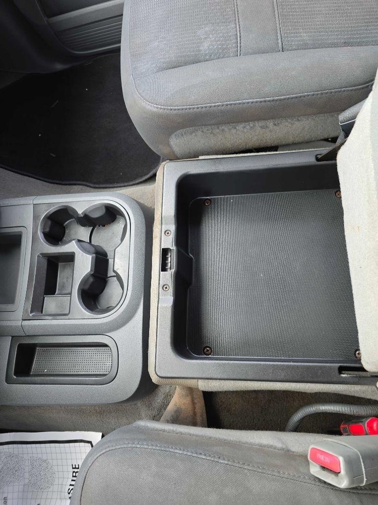 Dodge Ram 2500 4dr Mega Cab 160.5 SLT 2006
