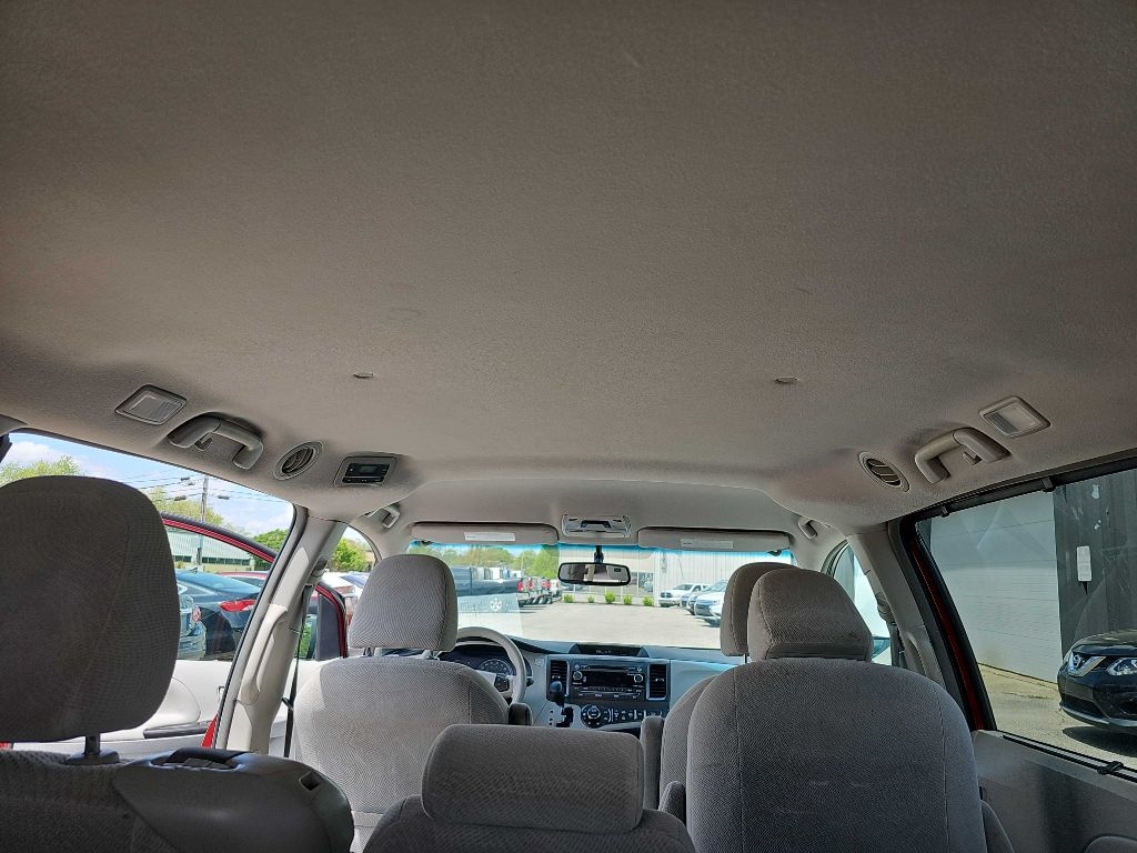 Toyota Sienna 5dr 7-Pass Van V6 LE AAS FWD (Natl) 2013 Toyota Sienna 5dr 7-Pass Van V6 LE AAS FWD (Natl) 2013