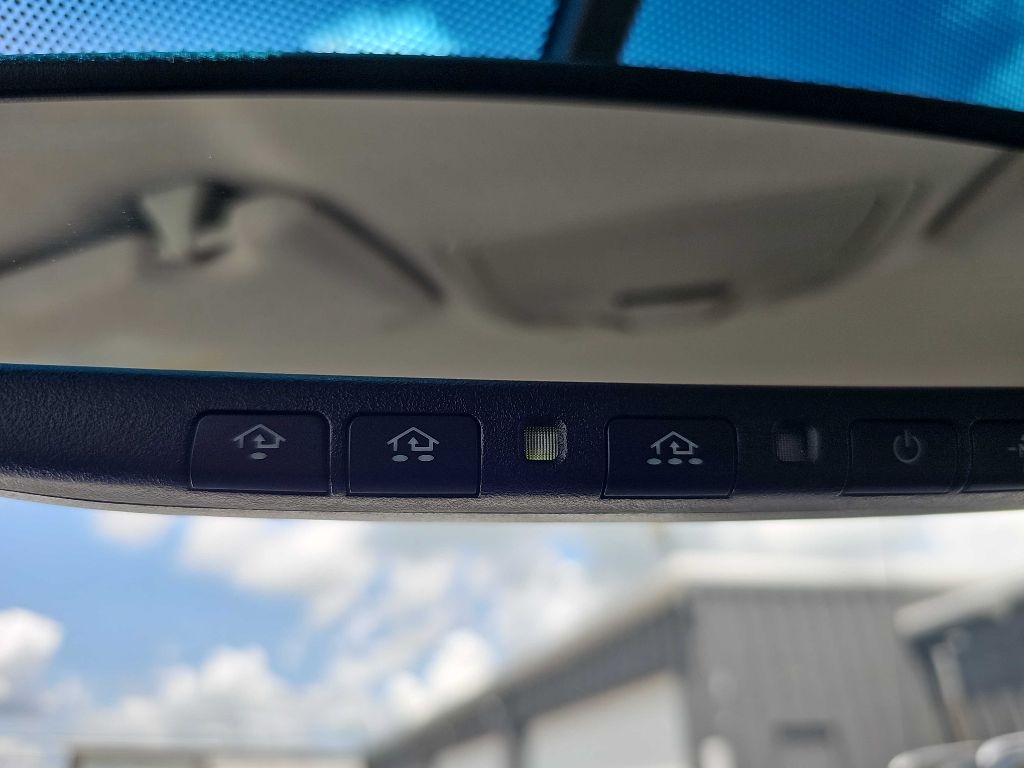 Toyota Sienna 5dr 7-Pass Van V6 LE AAS FWD (Natl) 2013 Toyota Sienna 5dr 7-Pass Van V6 LE AAS FWD (Natl) 2013