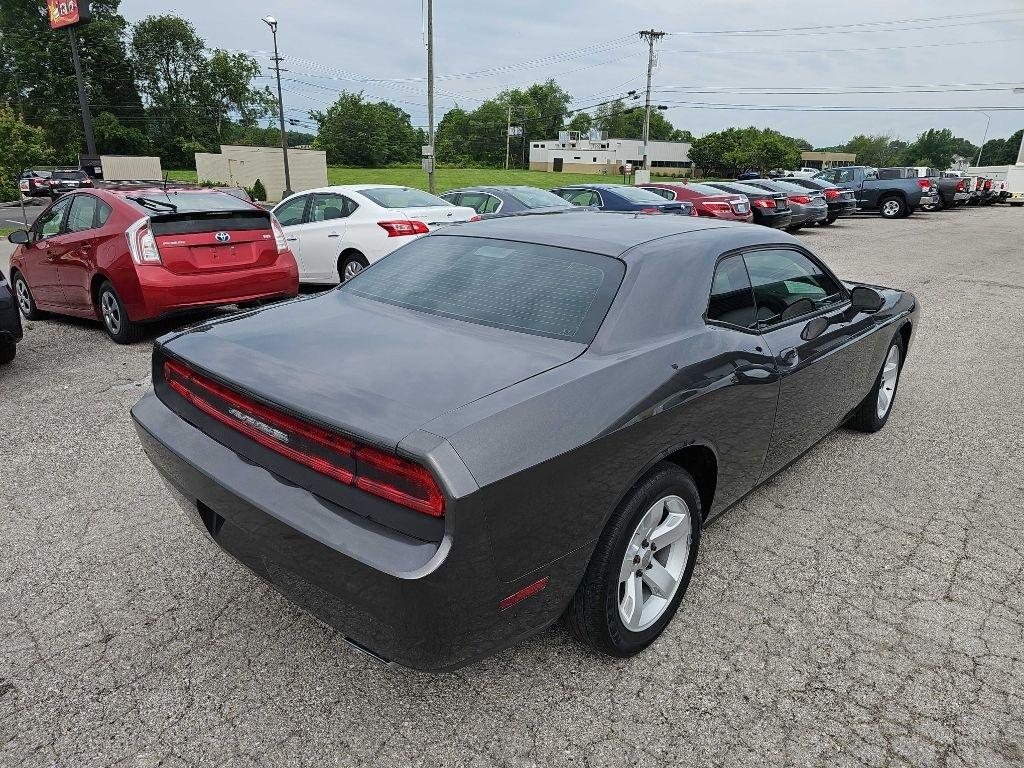 2014 Dodge Challenger SXT - Photo 9