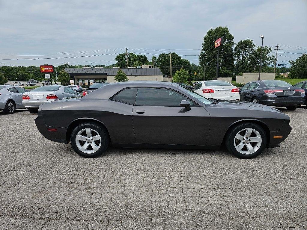 2014 Dodge Challenger SXT - Photo 11