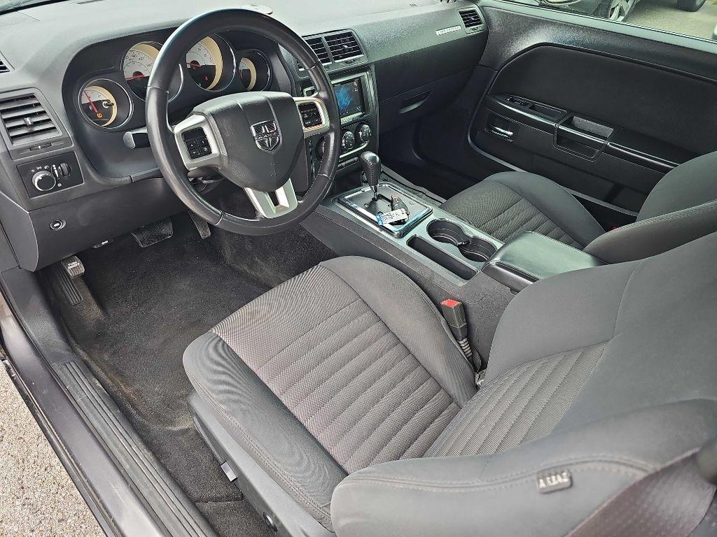 2014 Dodge Challenger SXT - Photo 29