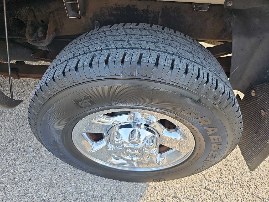 Dodge Ram 3500 2WD Mega Cab 160.5" Laramie 2008