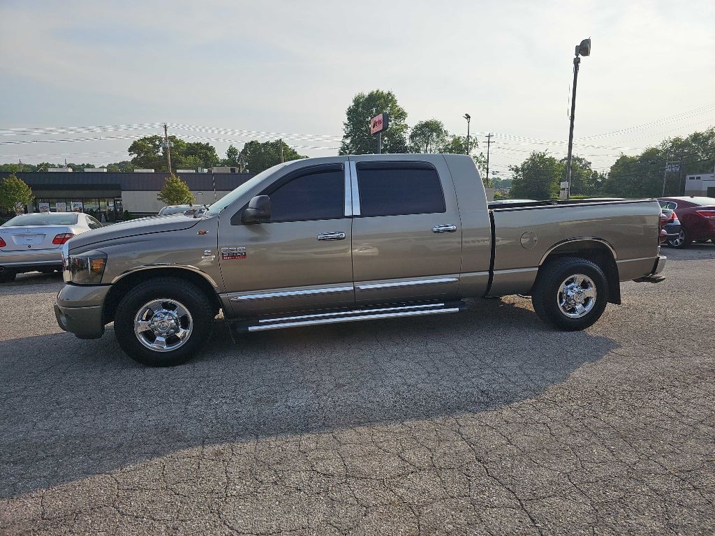 Dodge Ram 3500 2WD Mega Cab 160.5" Laramie 2008