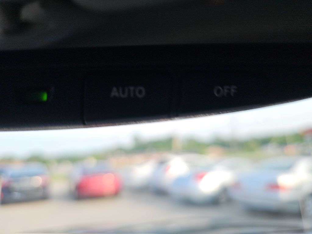 Dodge Ram 3500 2WD Mega Cab 160.5" Laramie 2008