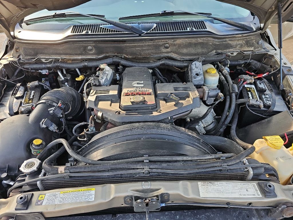 Dodge Ram 3500 2WD Mega Cab 160.5" Laramie 2008