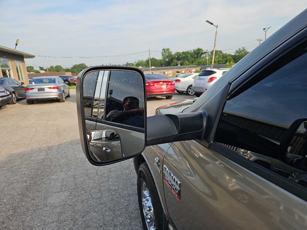 Dodge Ram 3500 2WD Mega Cab 160.5" Laramie 2008