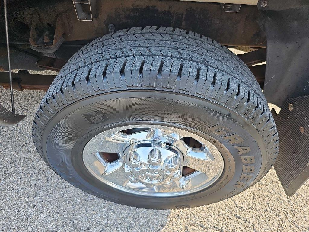 Dodge Ram 3500 2WD Mega Cab 160.5" Laramie 2008