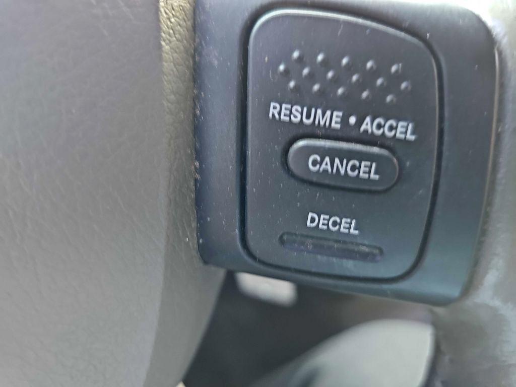 Dodge Ram 3500 2WD Mega Cab 160.5" Laramie 2008