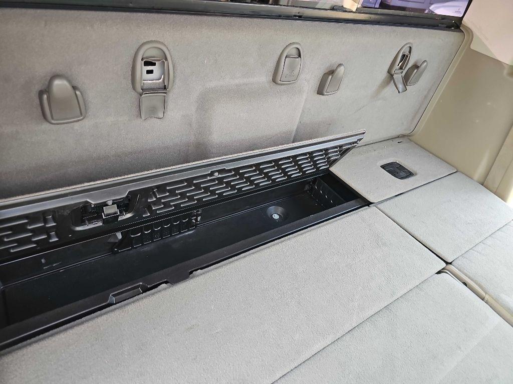 Dodge Ram 3500 2WD Mega Cab 160.5" Laramie 2008