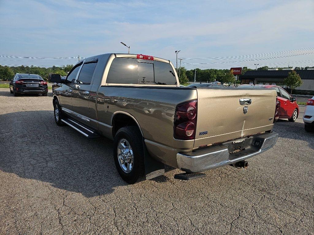 Dodge Ram 3500 2WD Mega Cab 160.5" Laramie 2008