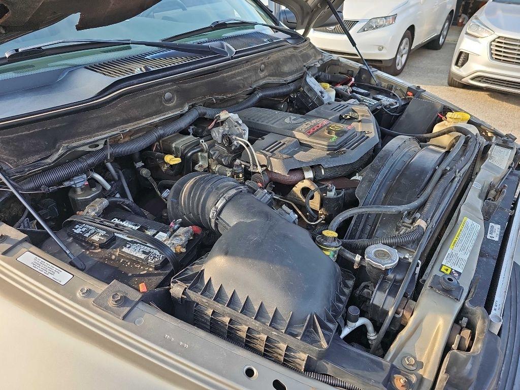 Dodge Ram 3500 2WD Mega Cab 160.5" Laramie 2008