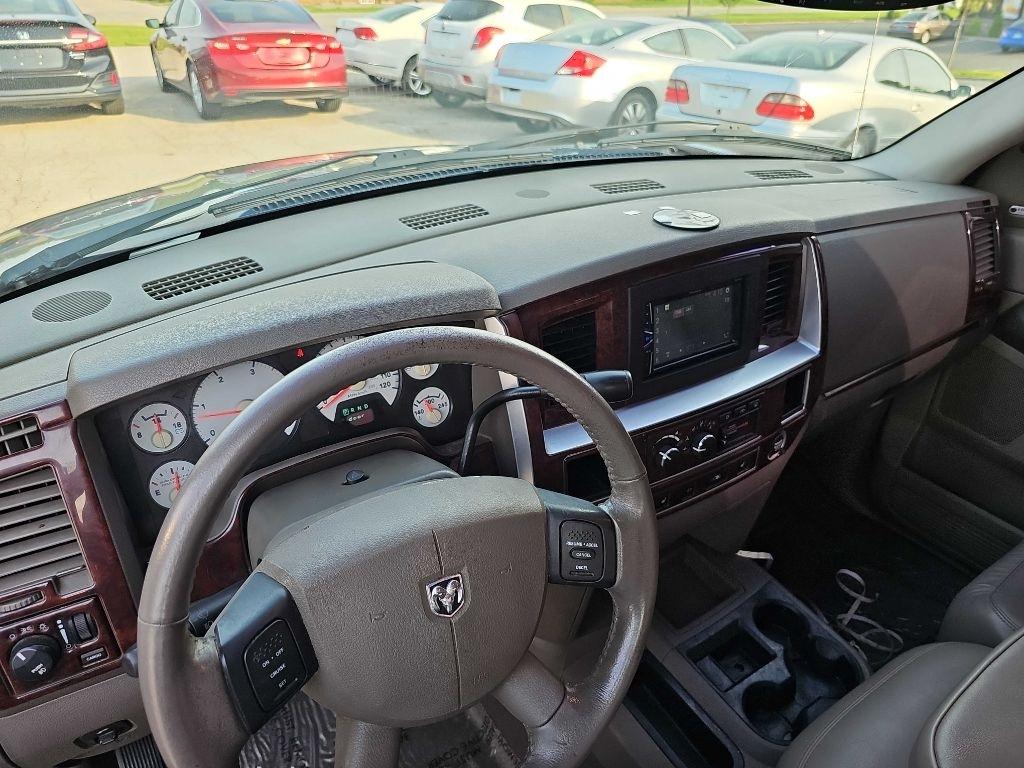 Dodge Ram 3500 2WD Mega Cab 160.5" Laramie 2008