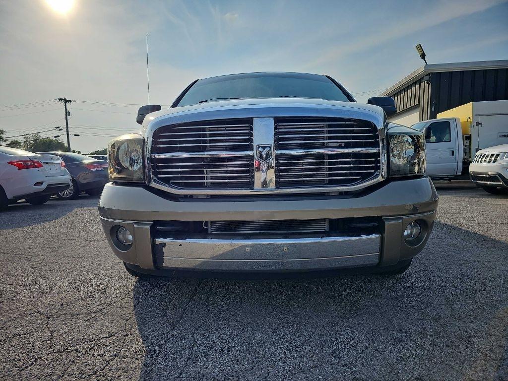 Dodge Ram 3500 2WD Mega Cab 160.5" Laramie 2008