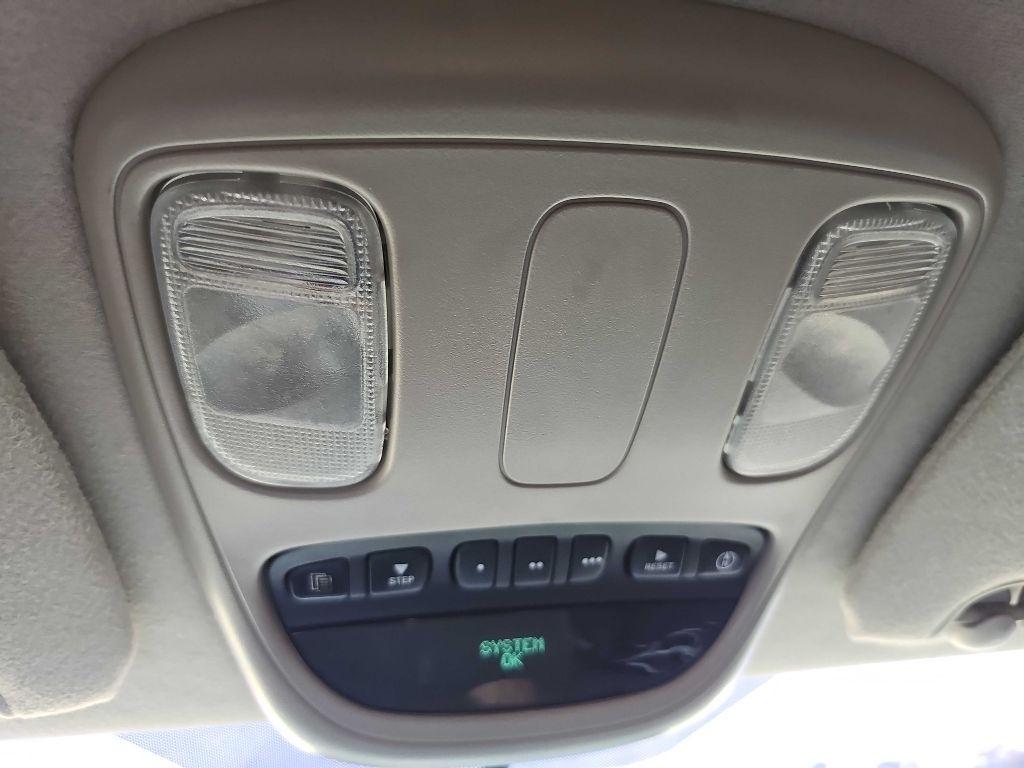 Dodge Ram 3500 2WD Mega Cab 160.5" Laramie 2008