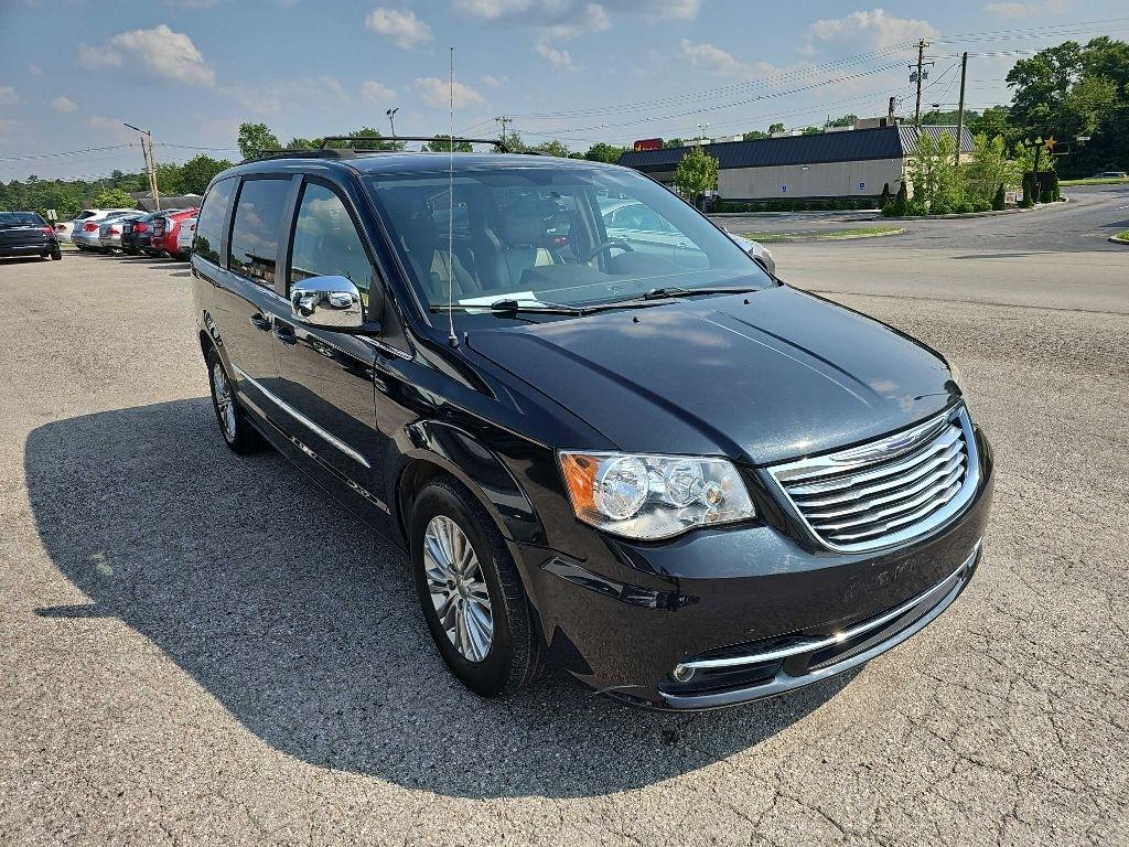 Chrysler Town & Country 4dr Wgn Touring-L 2015
