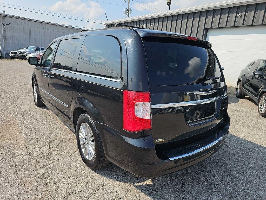 Chrysler Town & Country 4dr Wgn Touring-L 2015