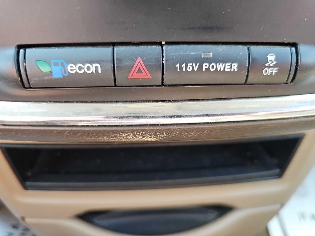 Chrysler Town & Country 4dr Wgn Touring-L 2015