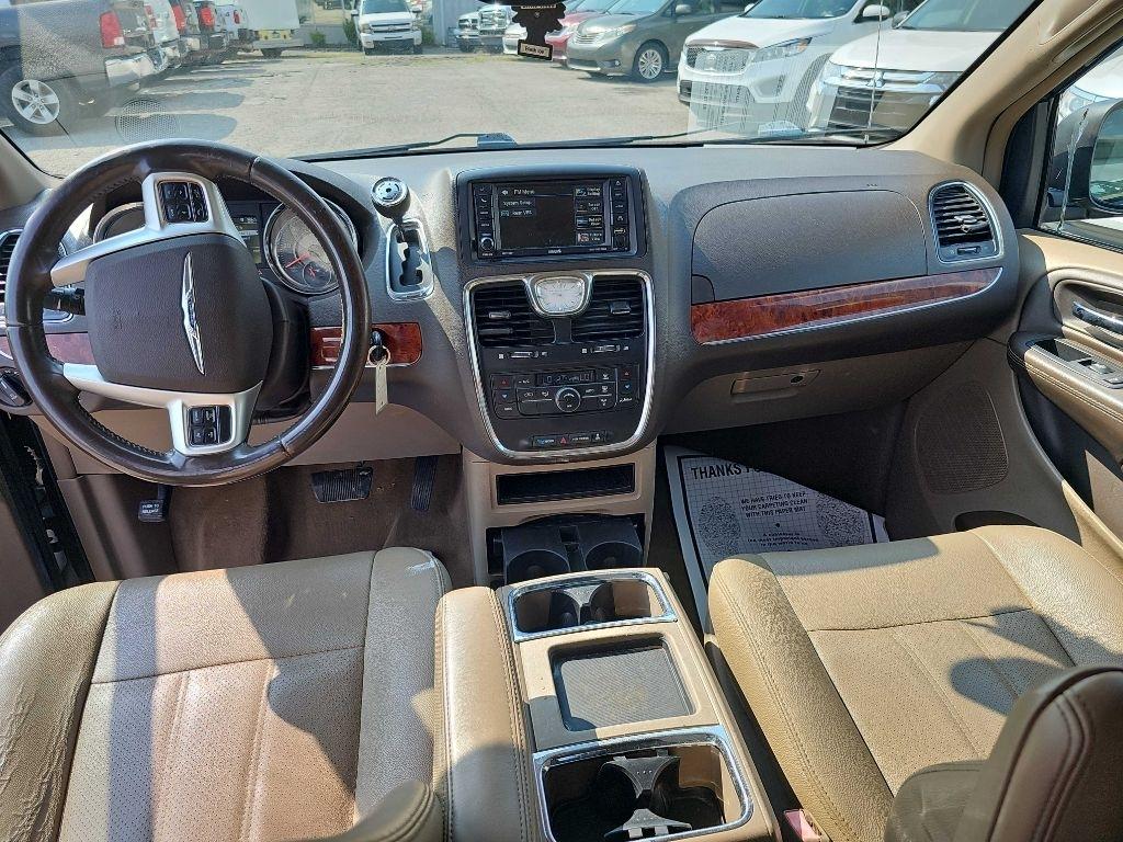 Chrysler Town & Country 4dr Wgn Touring-L 2015