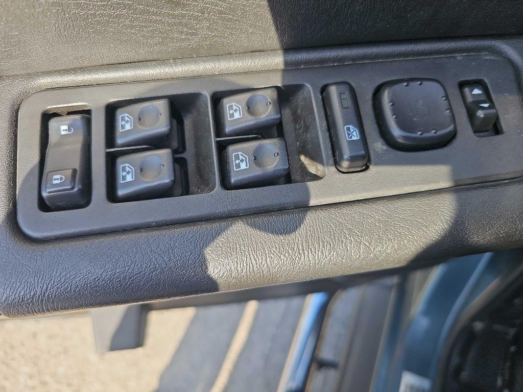 HUMMER H2 4WD 4dr SUV Adventure 2005