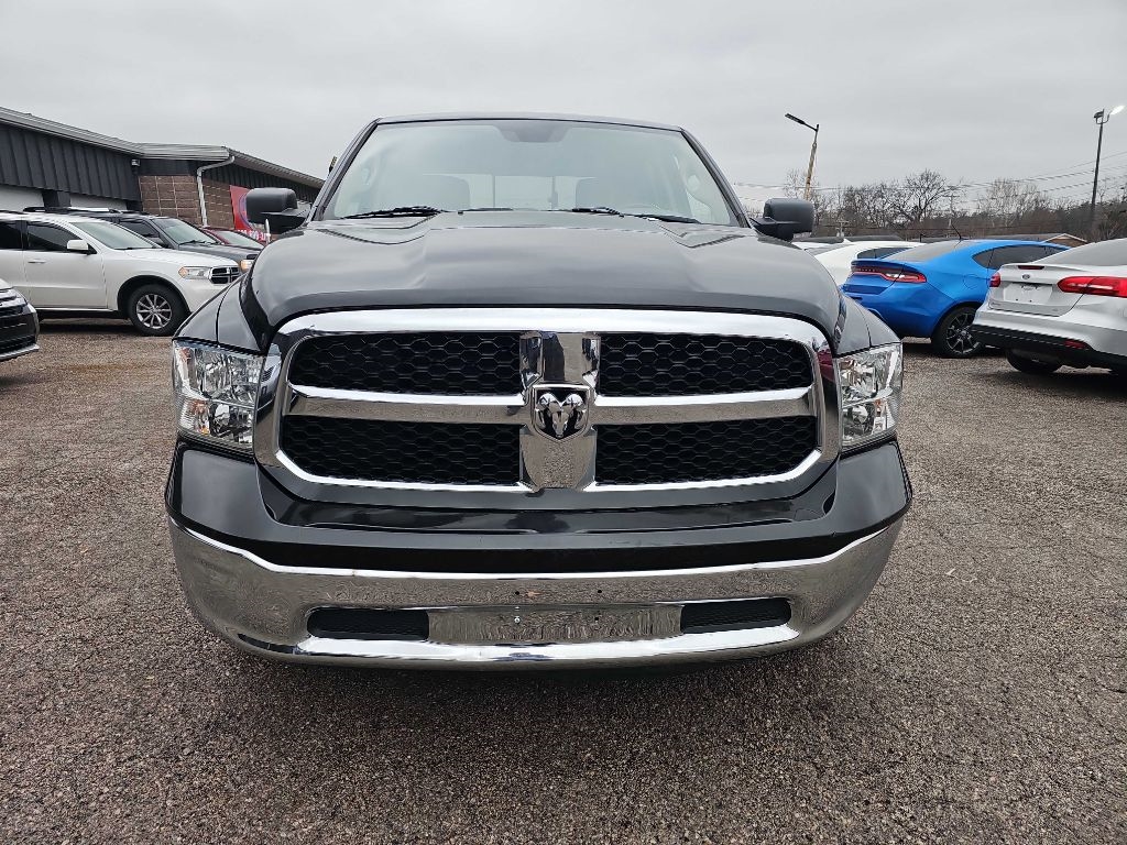 RAM 1500 Classic SLT 4x4 Crew Cab 5'7" Box 2019
