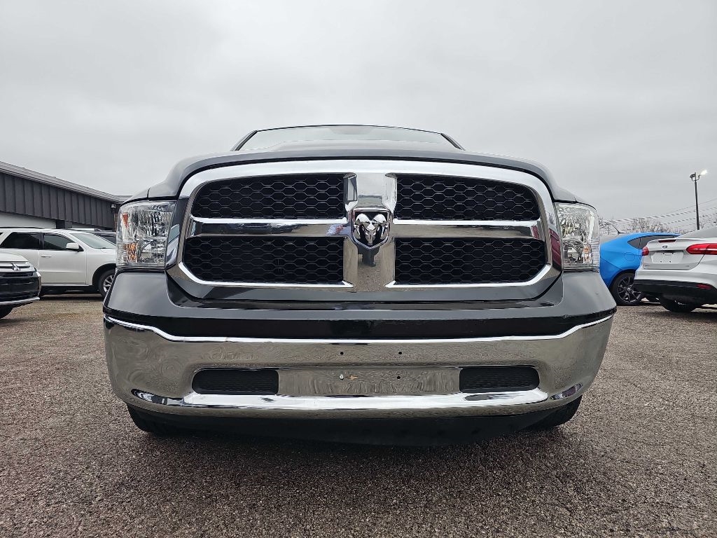 RAM 1500 Classic SLT 4x4 Crew Cab 5'7" Box 2019