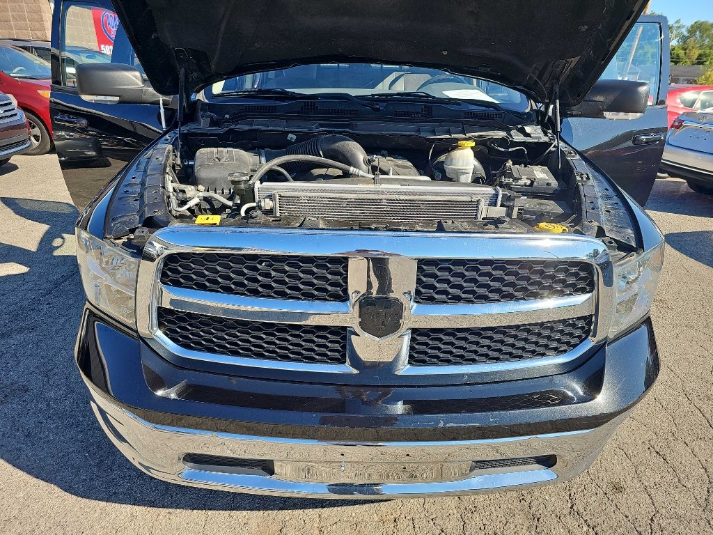 RAM 1500 Classic SLT 4x4 Crew Cab 5'7" Box 2019