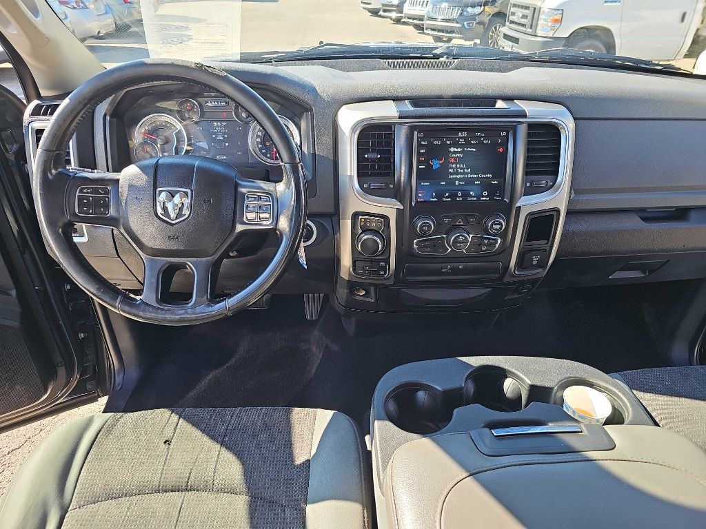 RAM 1500 Classic SLT 4x4 Crew Cab 5'7" Box 2019