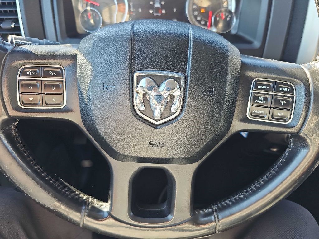 RAM 1500 Classic SLT 4x4 Crew Cab 5'7" Box 2019