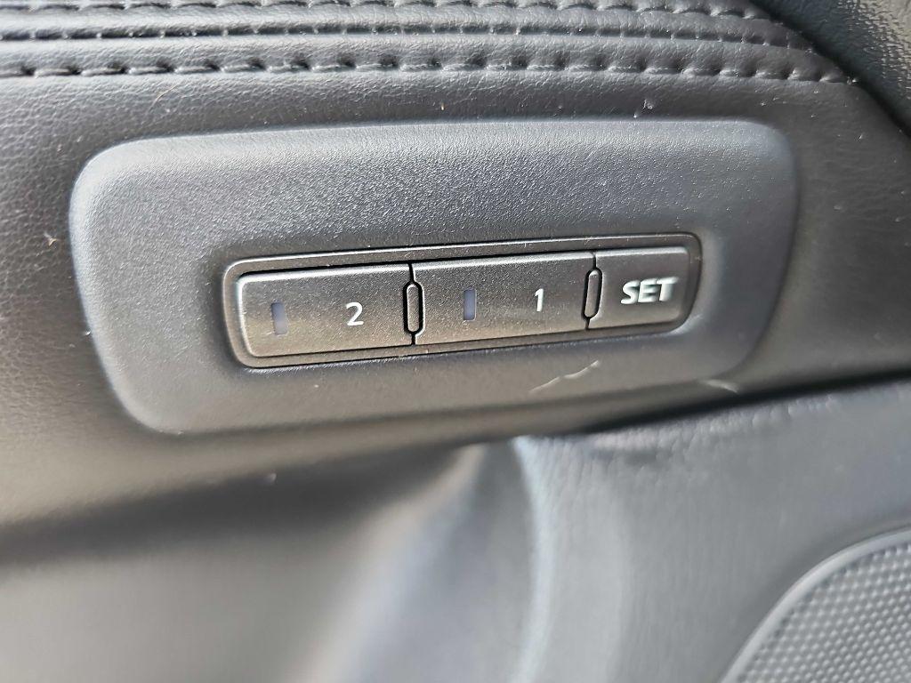 Infiniti JX35 AWD 4dr 2013