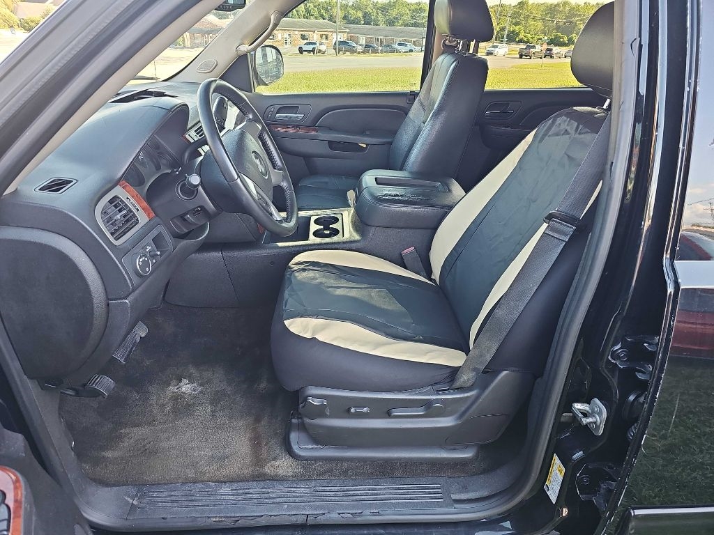 Chevrolet Avalanche 2WD Crew Cab LT 2013