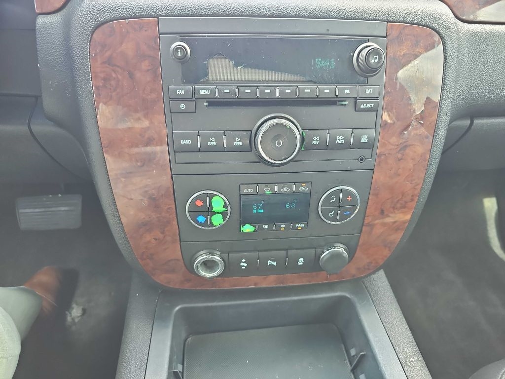 Chevrolet Avalanche 2WD Crew Cab LT 2013