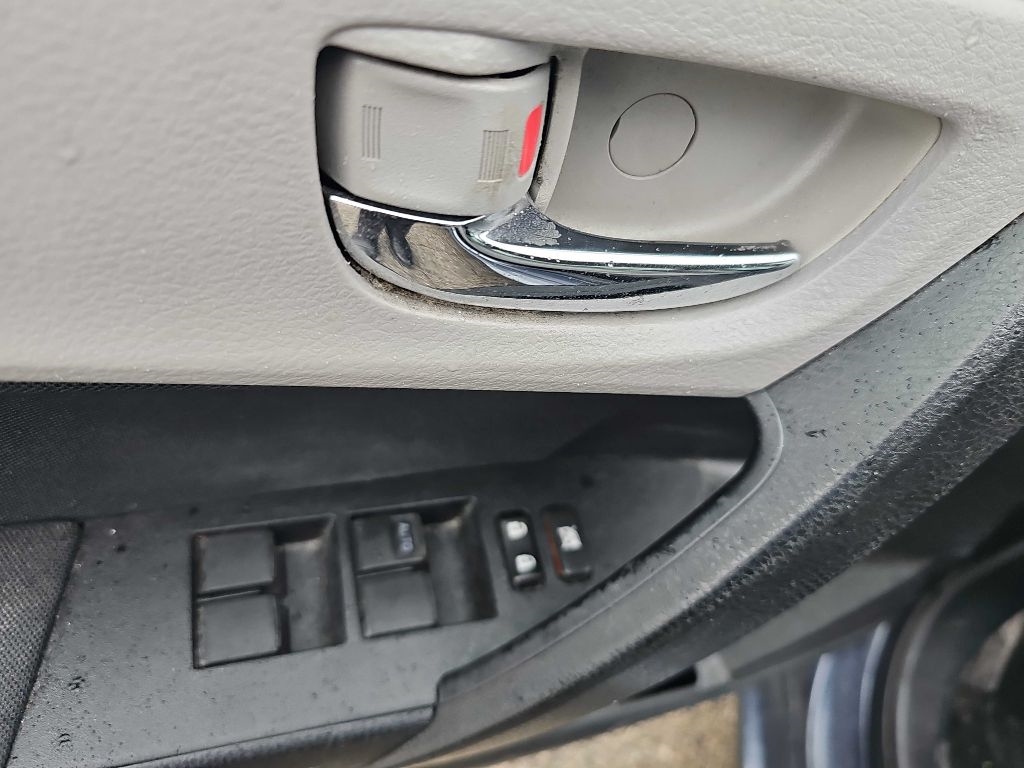 Toyota Corolla LE 4D Sedan 2016 Toyota Corolla LE 4D Sedan 2016