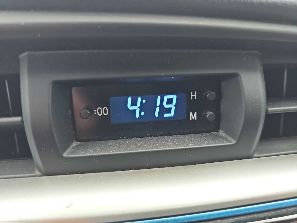 Toyota Corolla LE 4D Sedan 2016 Toyota Corolla LE 4D Sedan 2016