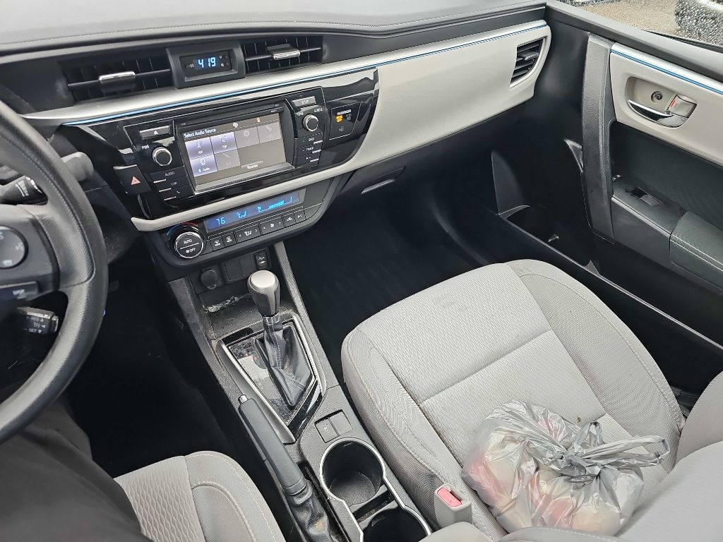 Toyota Corolla LE 4D Sedan 2016 Toyota Corolla LE 4D Sedan 2016