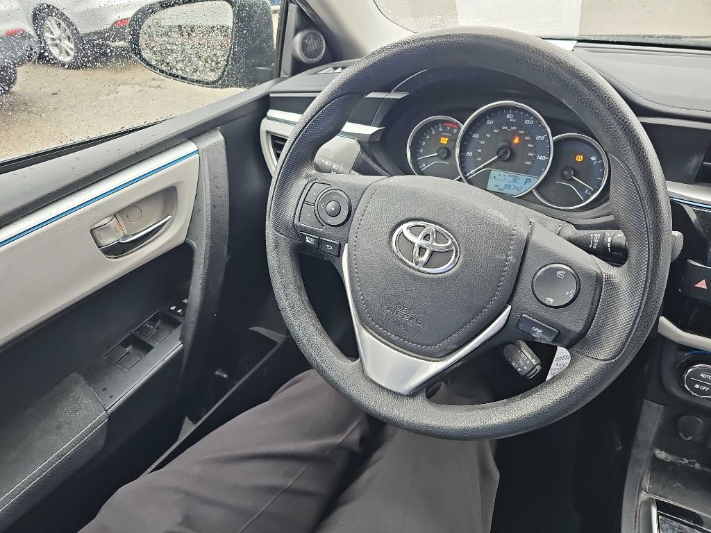 Toyota Corolla LE 4D Sedan 2016 Toyota Corolla LE 4D Sedan 2016