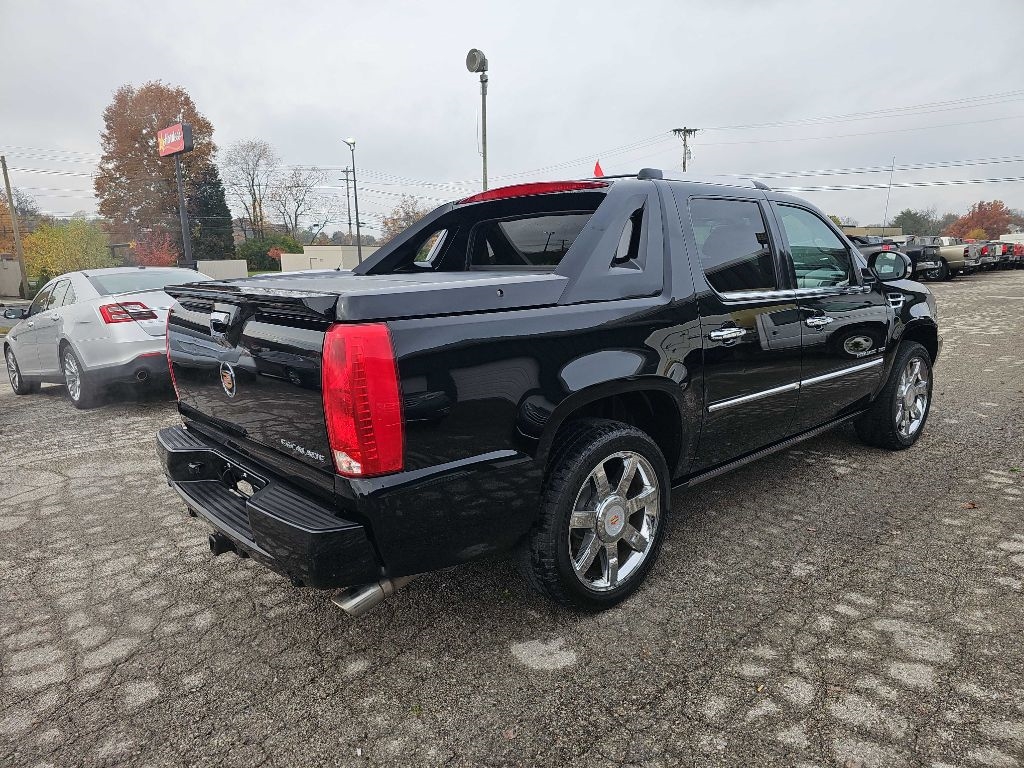 Cadillac Escalade EXT  2013