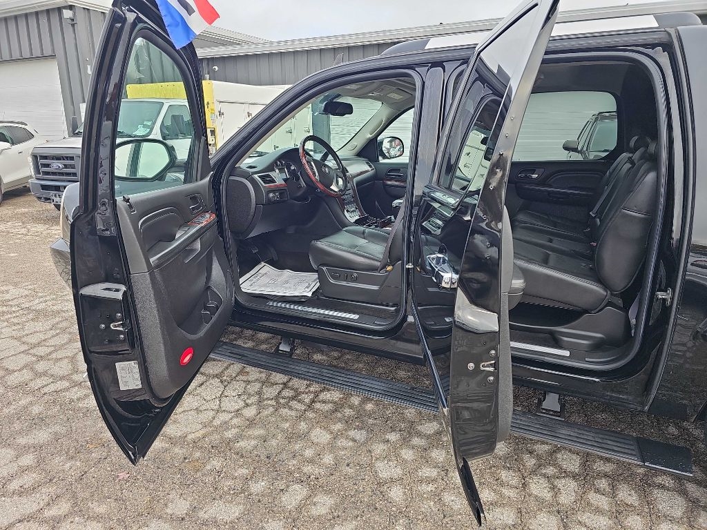 Cadillac Escalade EXT  2013