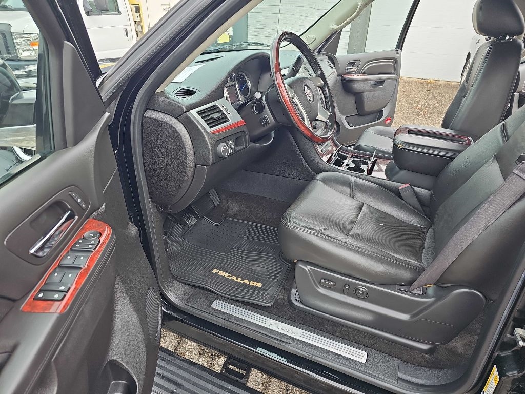 Cadillac Escalade EXT  2013